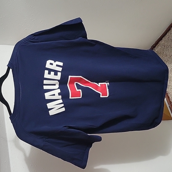 Joe Mauer Minnesota Twins tshirt - Picture 1 of 3